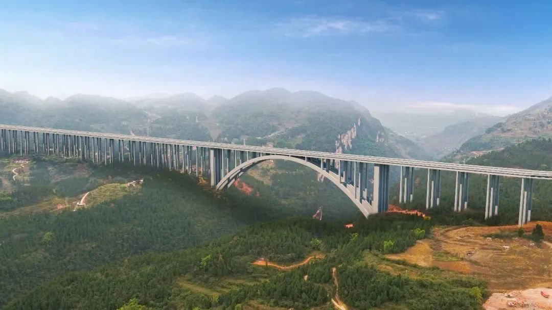 央視直播 | 水落河大橋智慧建造：以“中國(guó)精度”護(hù)航“中國(guó)速度”