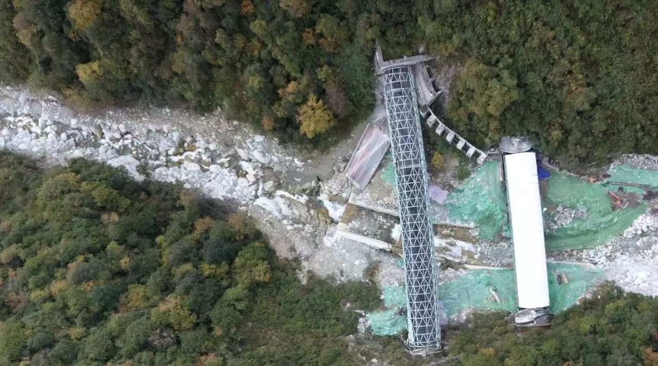 媒體關(guān)注 | 歷經(jīng)99天重建，雅康高速日地溝大橋今日恢復雙向通車！